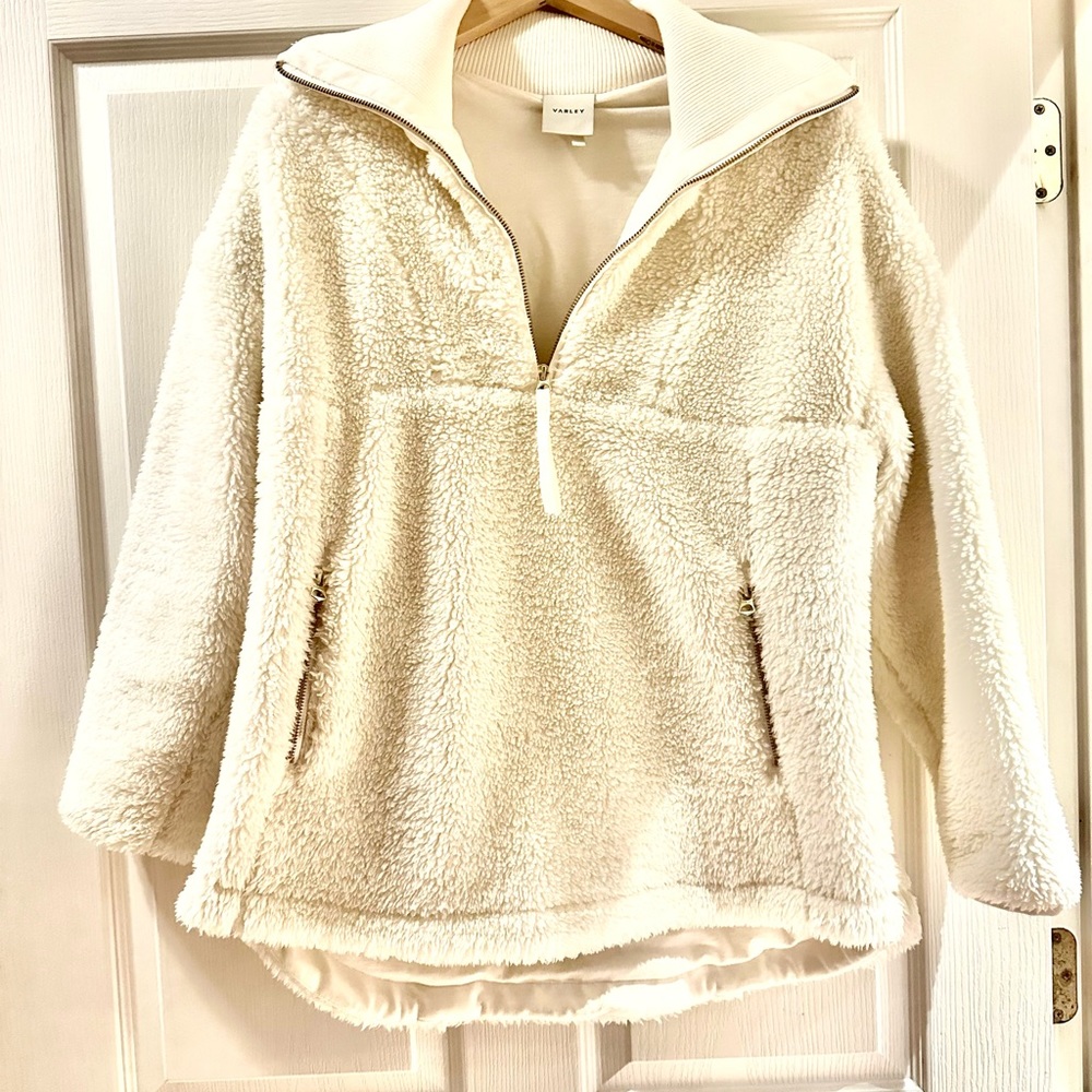 Varley pullover very warm one year old smoke free home